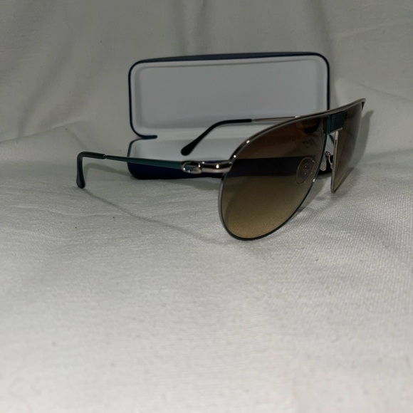 Lacoste Unisex Aviator Sunglasses - Picture 4 of 4
